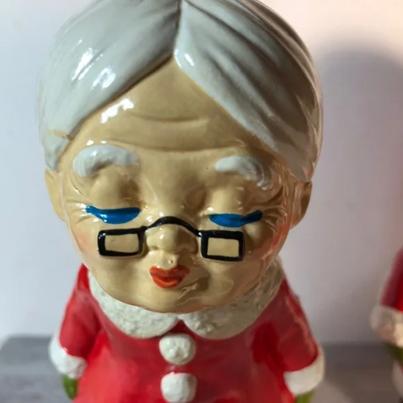 Vintage Mr. & Mrs. Santa Claus Musical Kissing 8”Christmas Rare Japan HTF - Picture 6 of 13